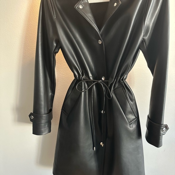 T TAHARI Black Faux Leather Jacket - Picture 8 of 10